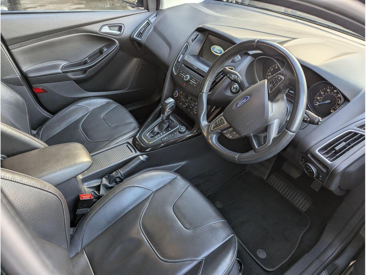 Ford Focus BF67VBL