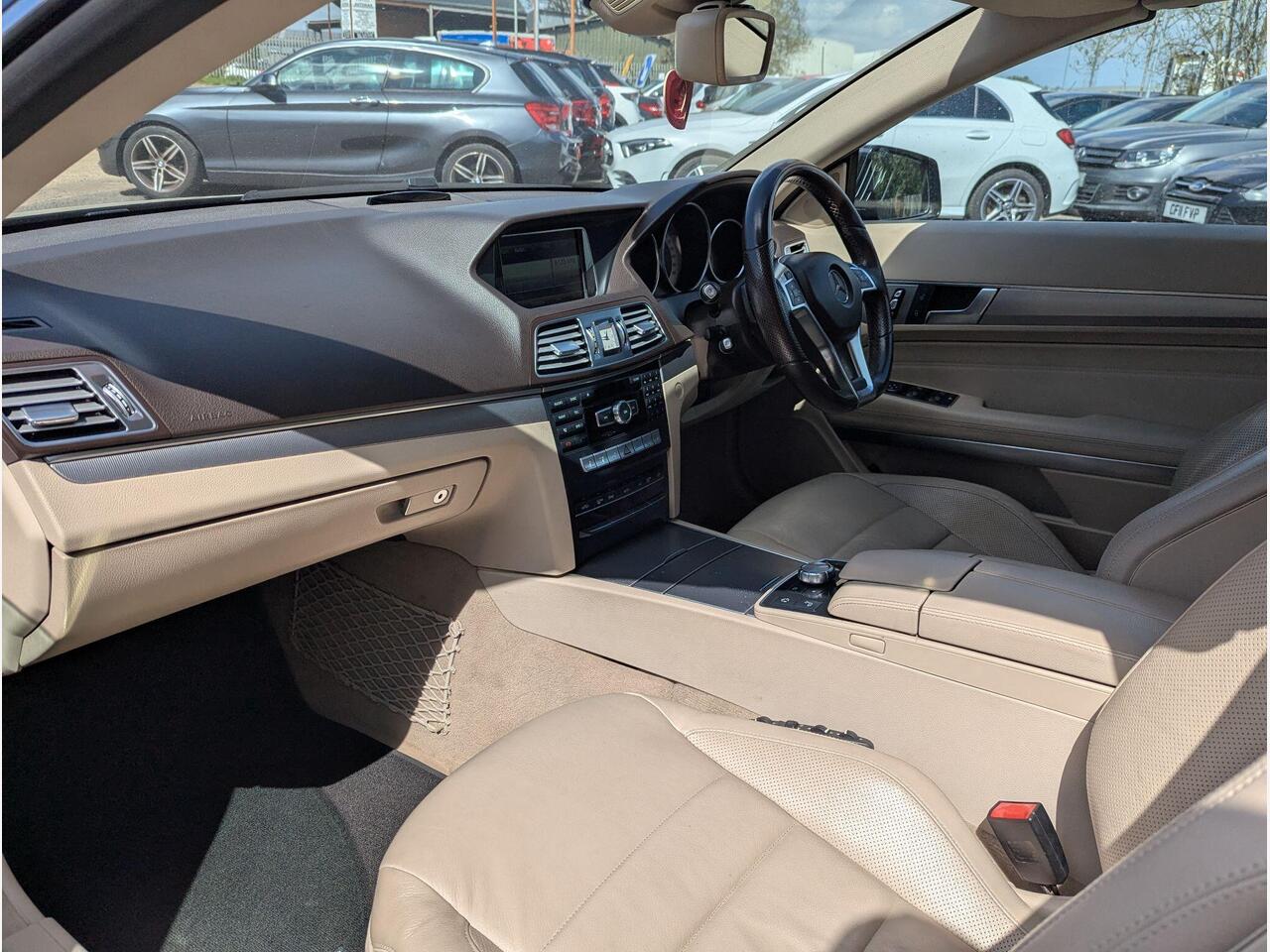 Mercedes-Benz E Class OE64XUG