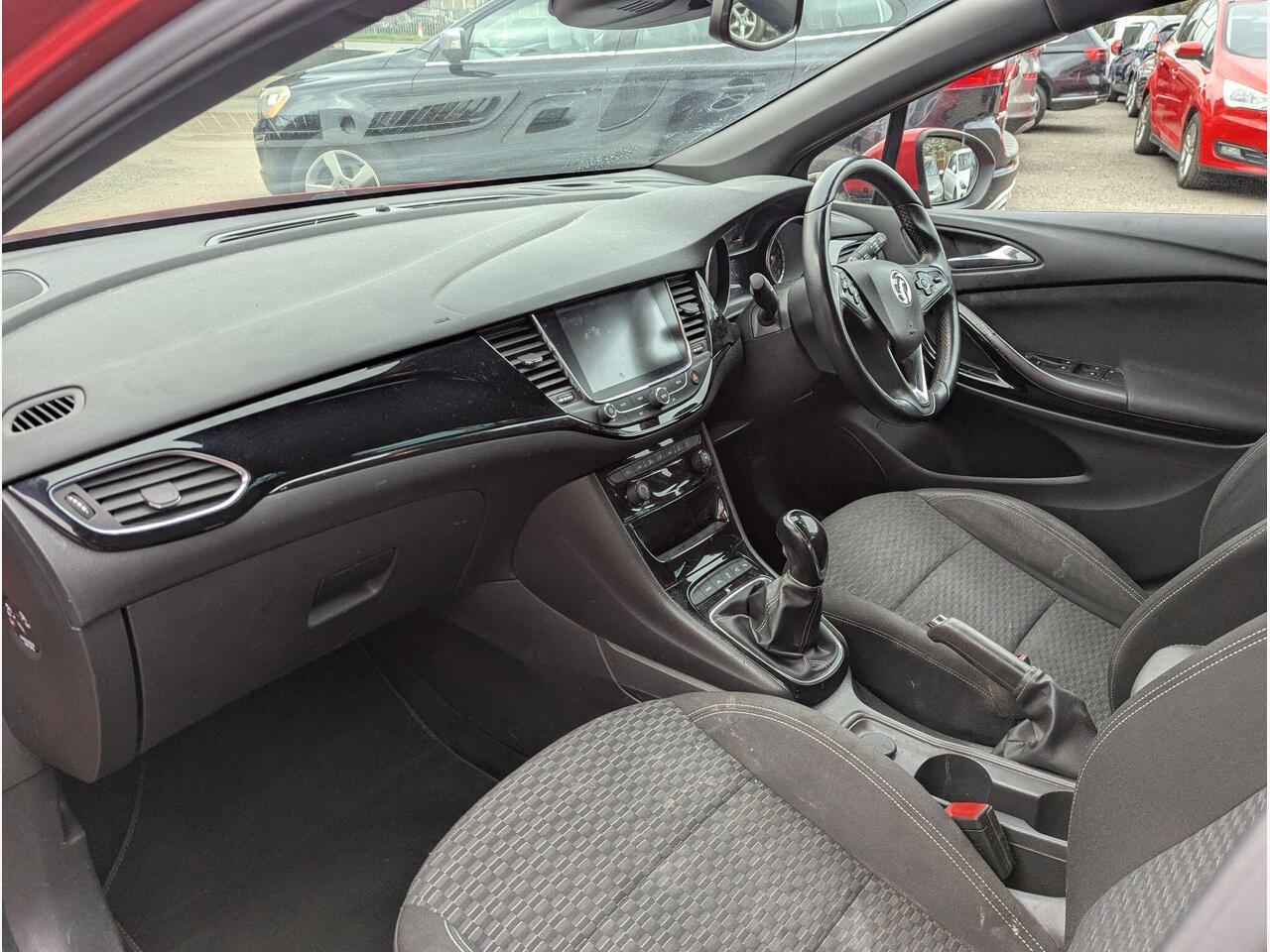 Vauxhall Astra VE17FDK