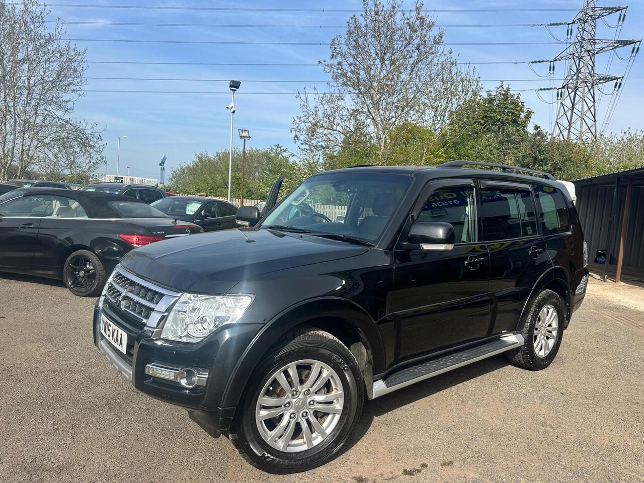 Mitsubishi Shogun YW15KAA