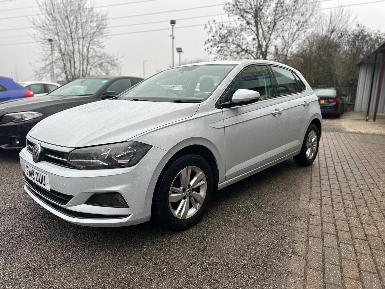 Volkswagen Polo FM19OUU