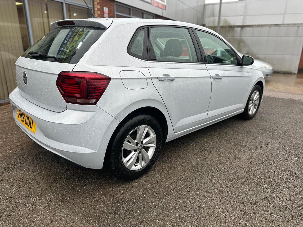 Volkswagen Polo FM19OUU