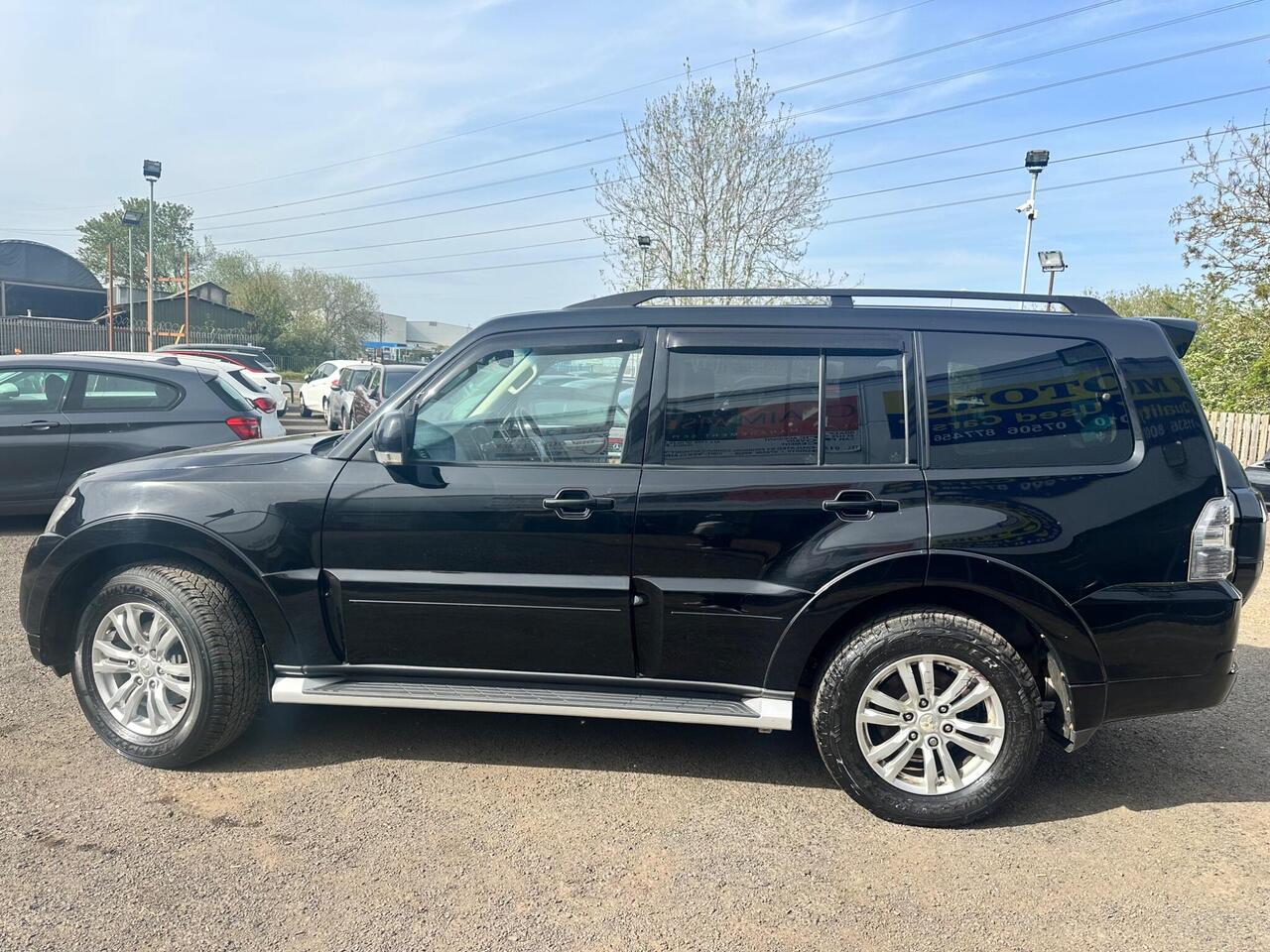 Mitsubishi Shogun YW15KAA