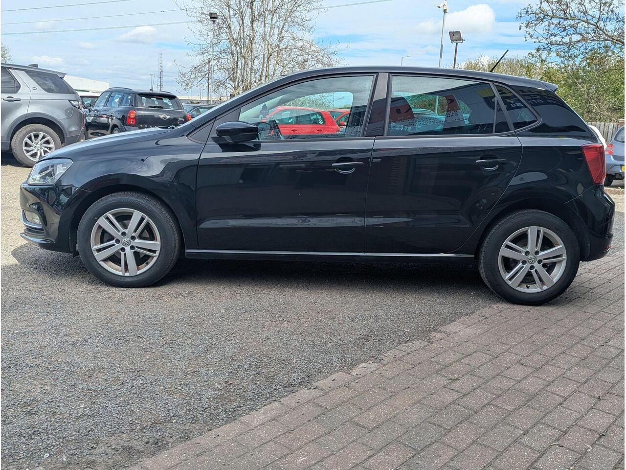 Volkswagen Polo PL17LDX