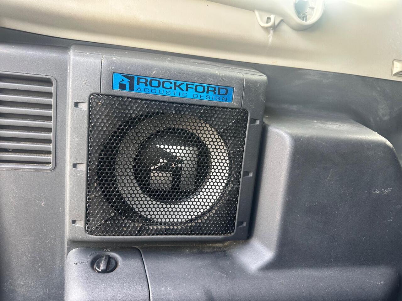Mitsubishi Shogun YW15KAA