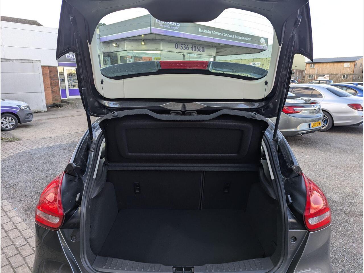 Ford Focus BF67VBL