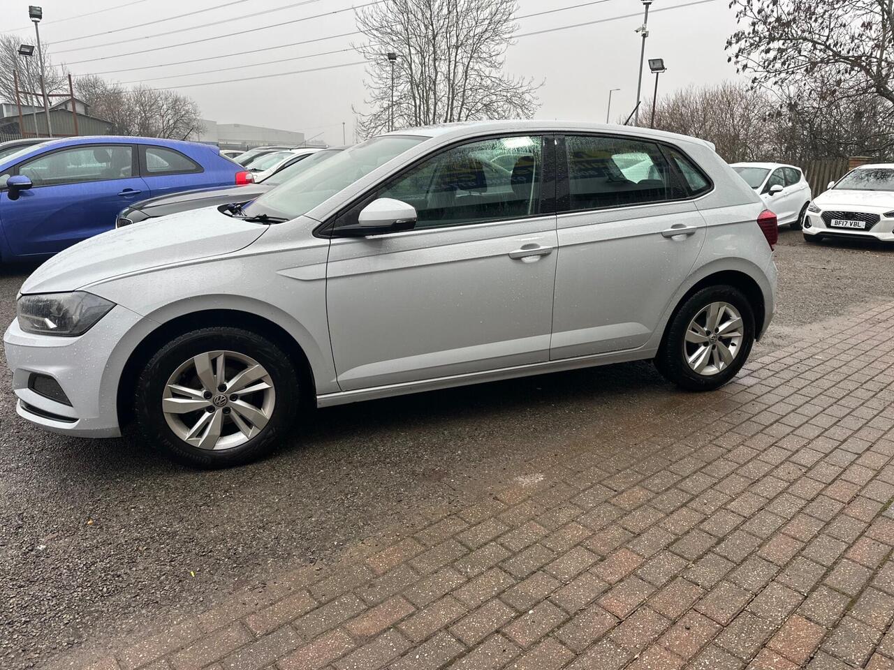 Volkswagen Polo FM19OUU