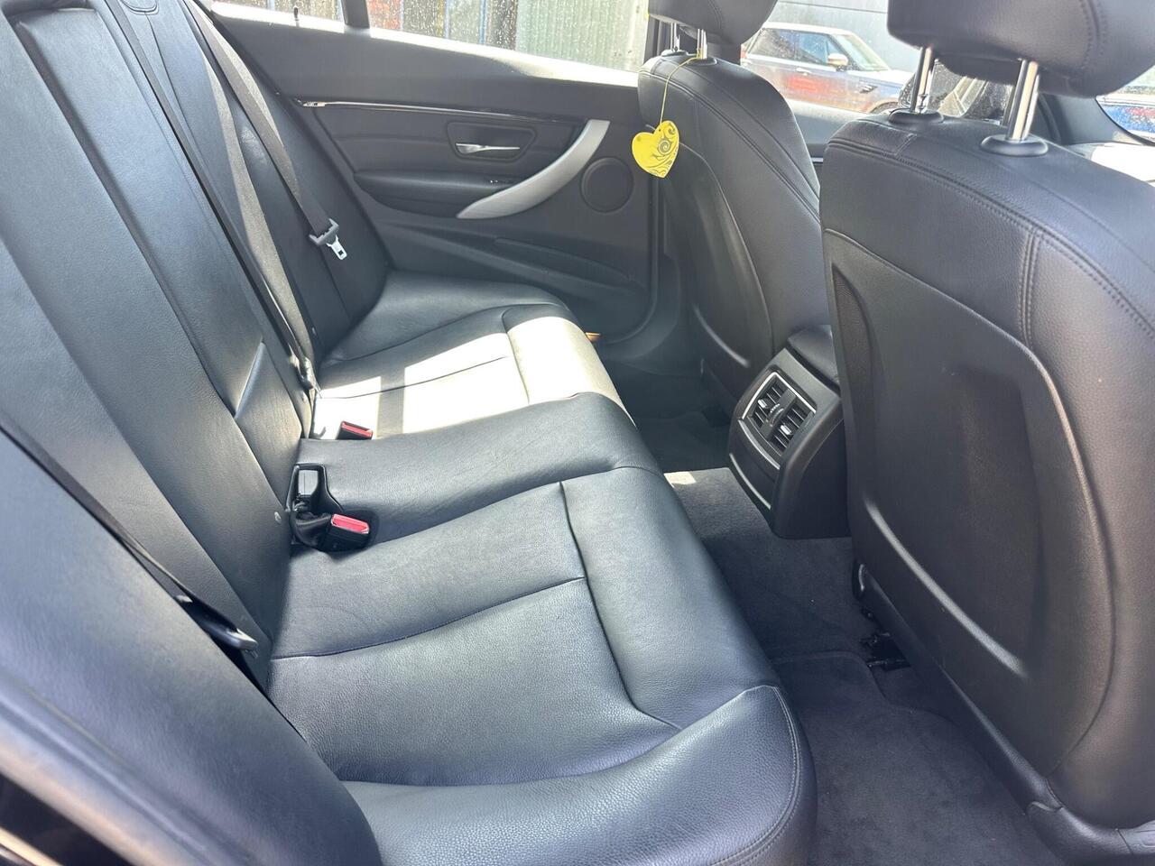 BMW 3 Series FE67VRM