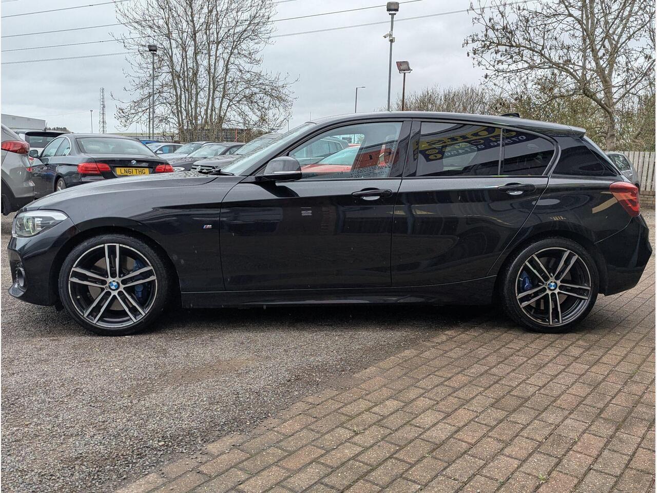 BMW 1 Series YC19UKR