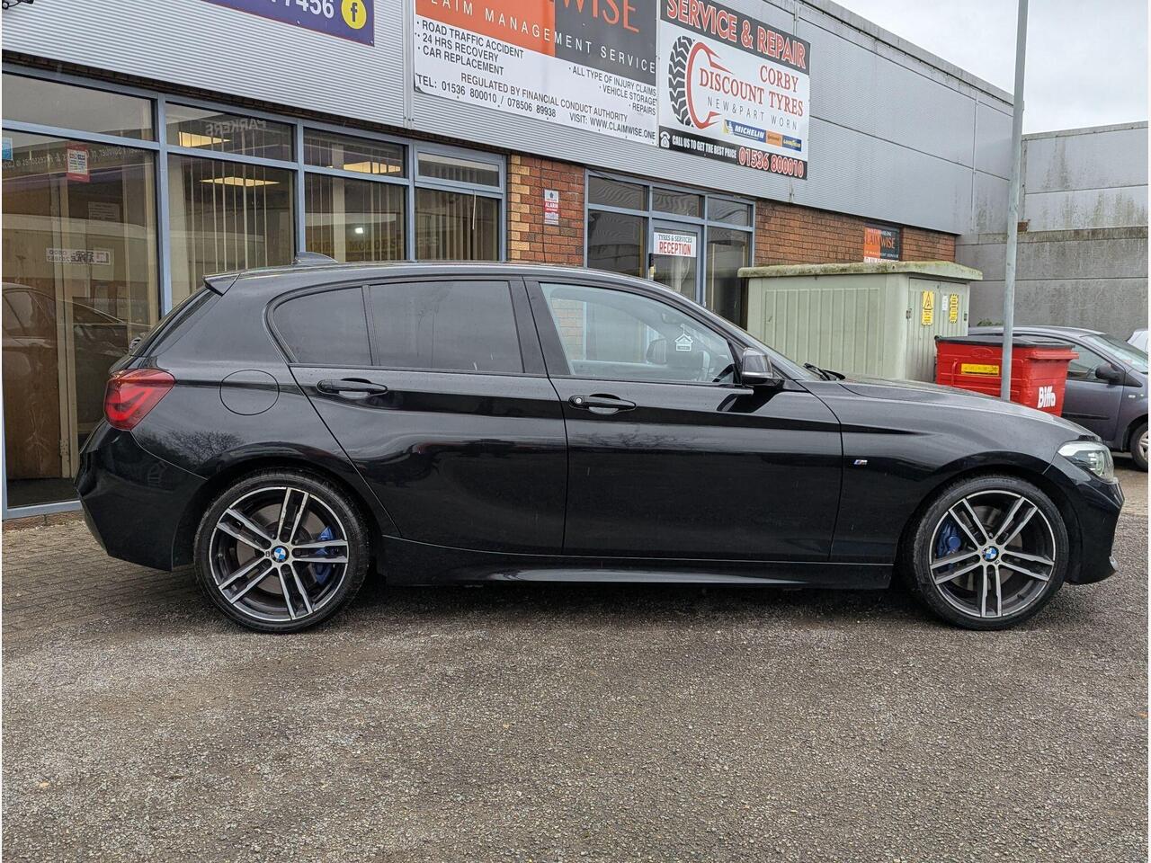 BMW 1 Series YC19UKR