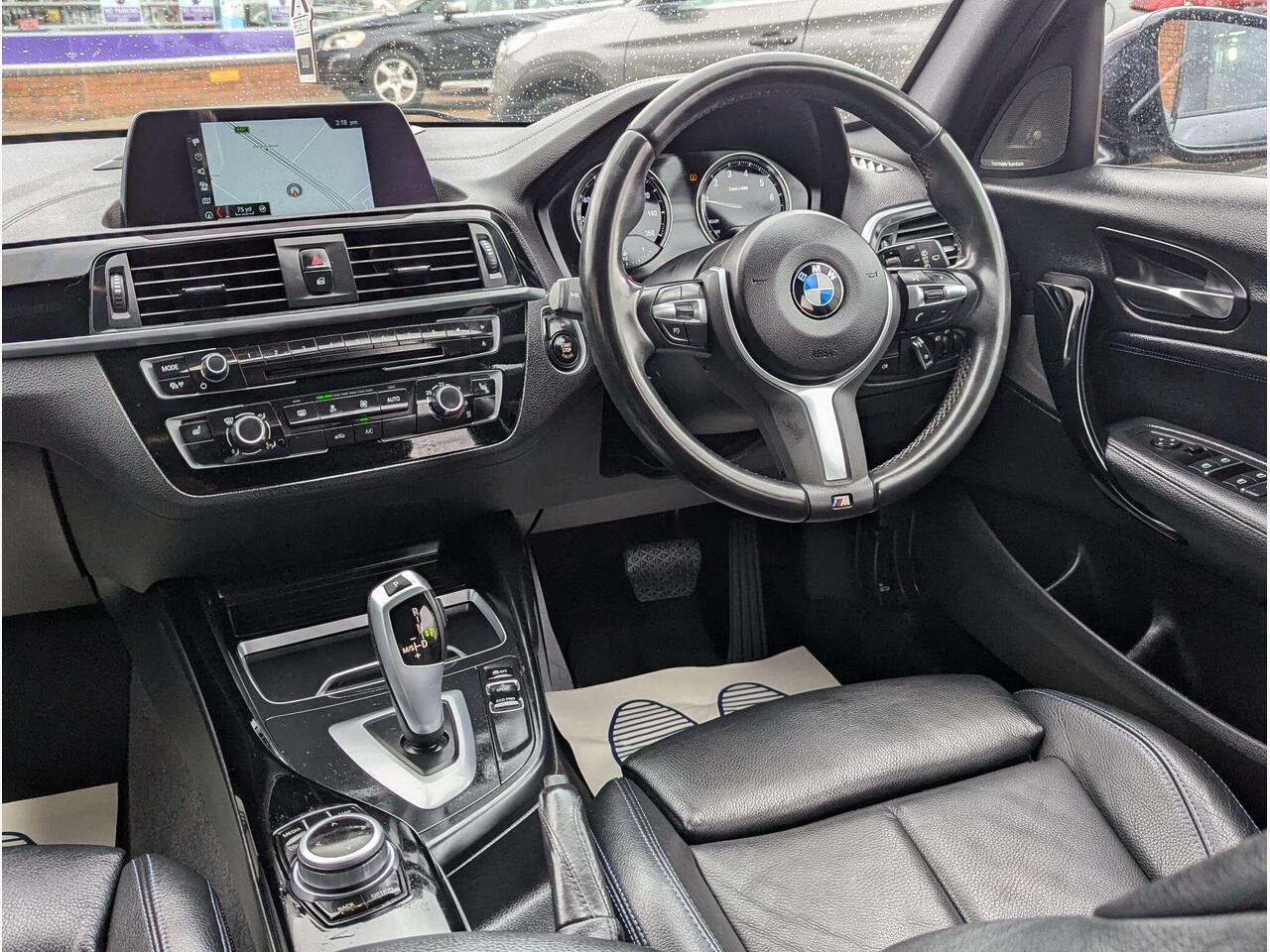 BMW 1 Series YC19UKR