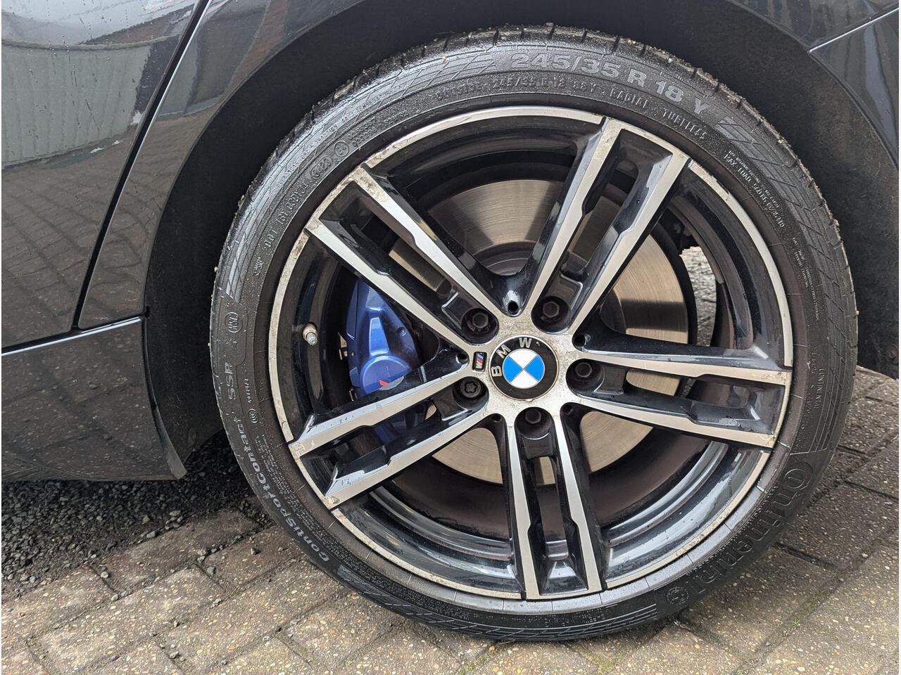 BMW 1 Series YC19UKR