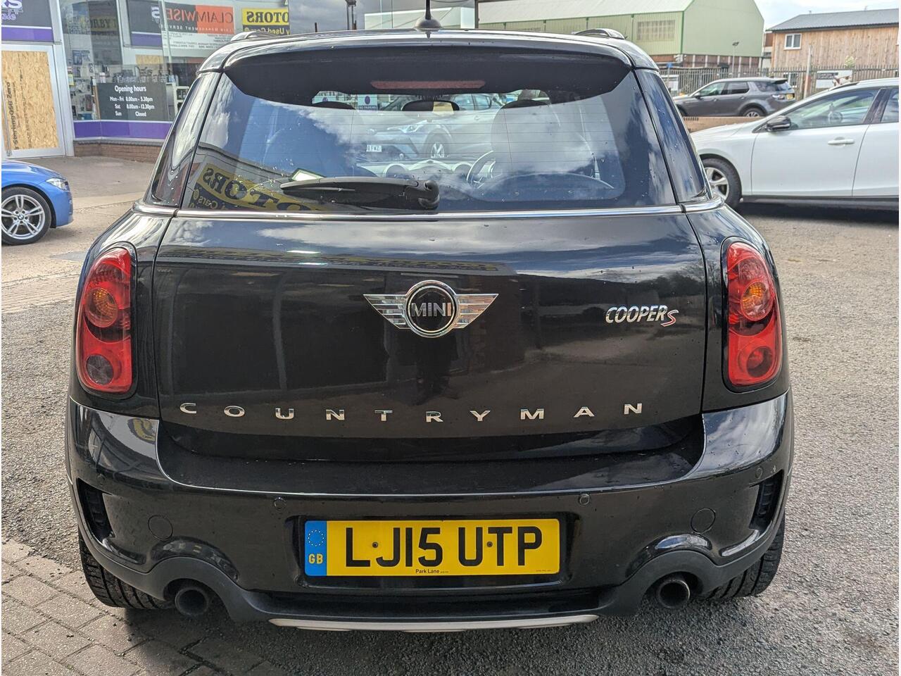 MINI Countryman LJ15UTP