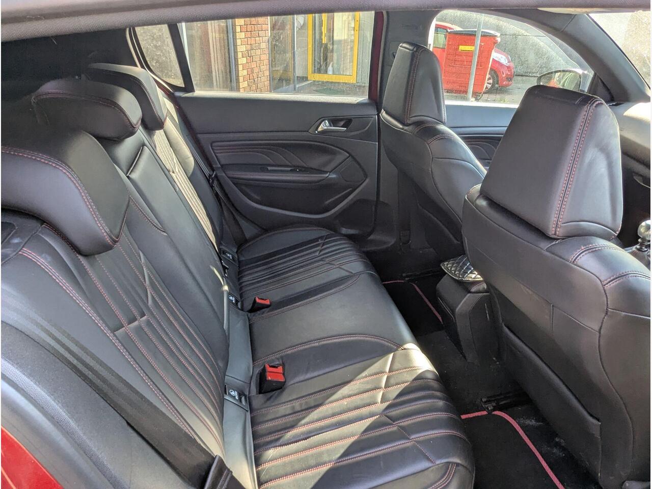 Peugeot 308 PN67XME