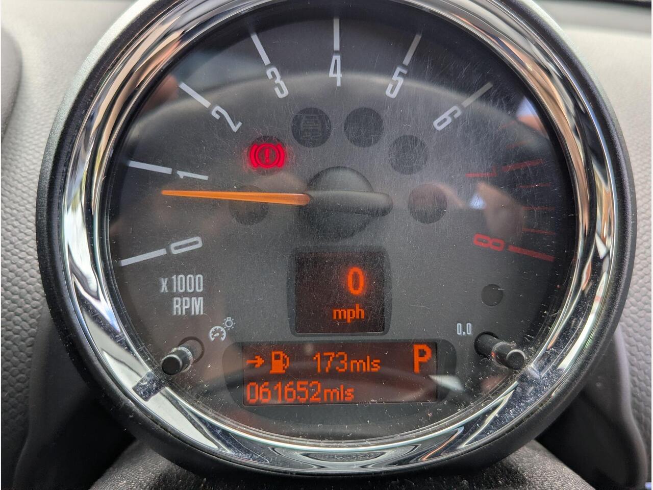 MINI Countryman LJ15UTP