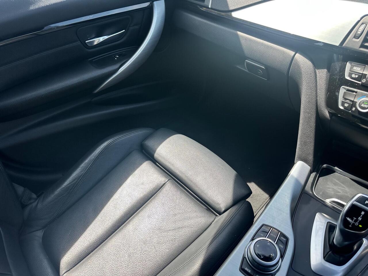 BMW 3 Series FE67VRM