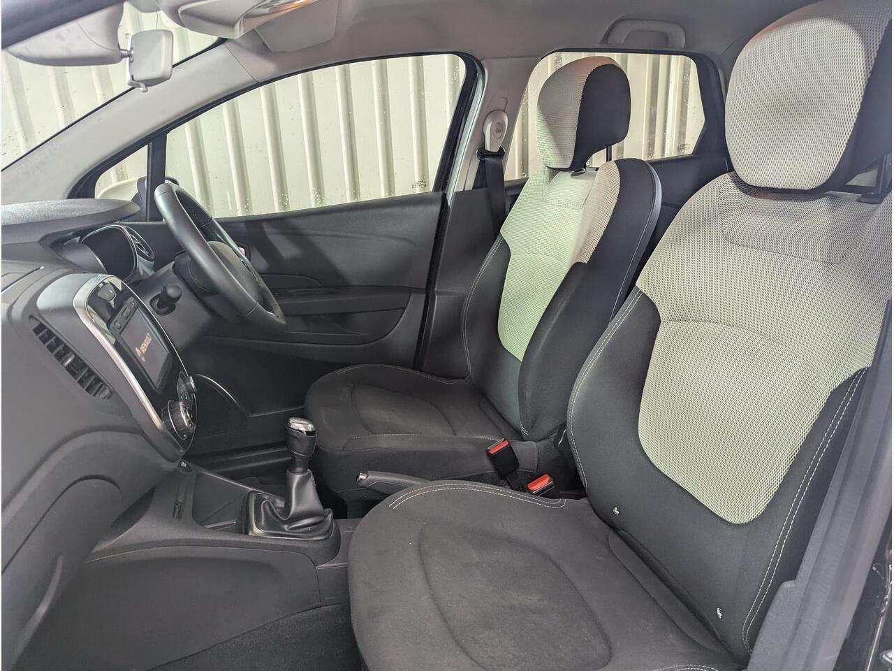 Renault Captur SA68GNZ Renault Captur SA68GNZ