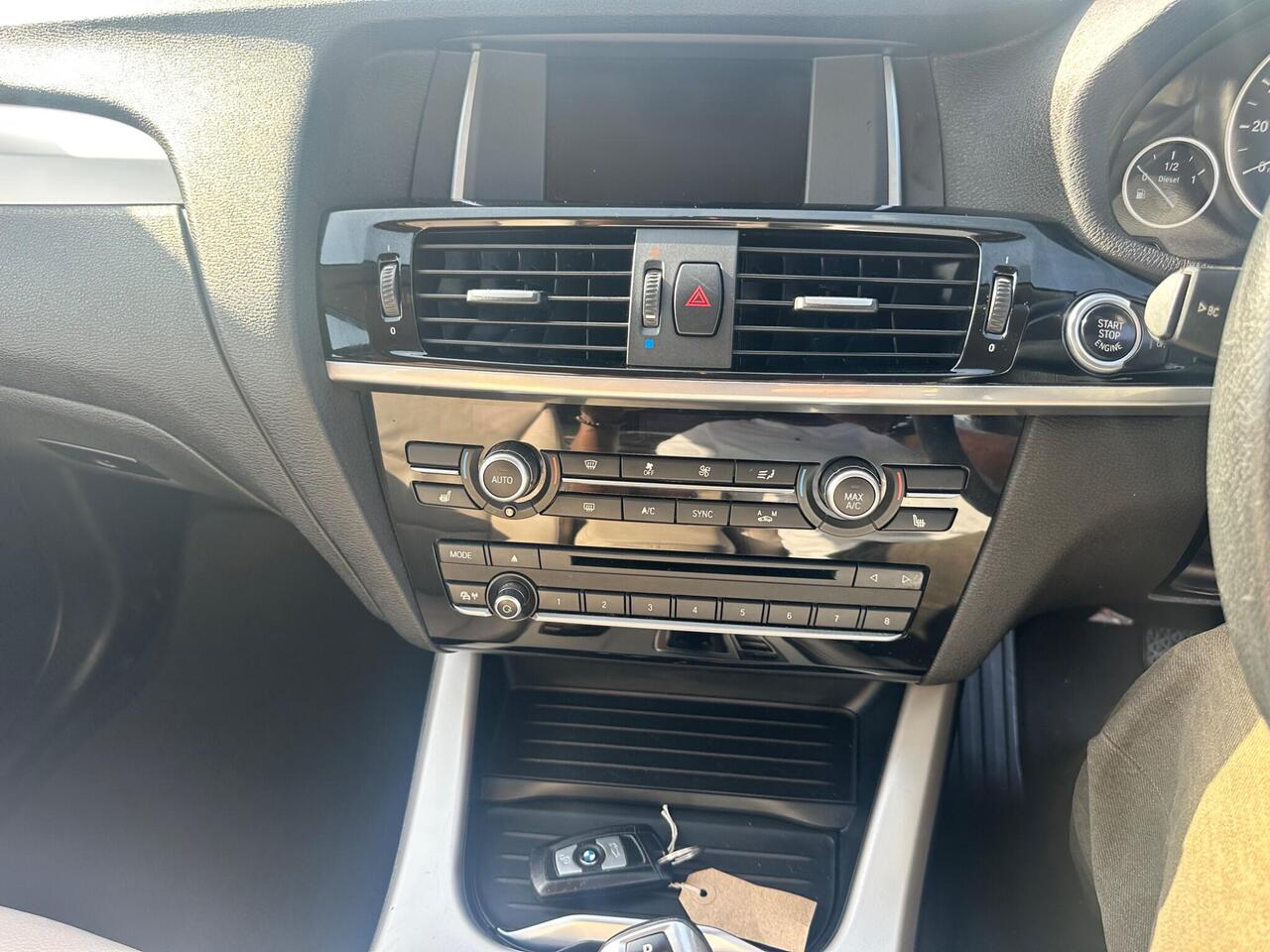BMW X3 EA17FFL BMW X3 EA17FFL