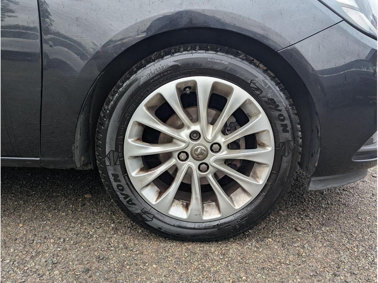 Vauxhall Corsa KP15OKS
