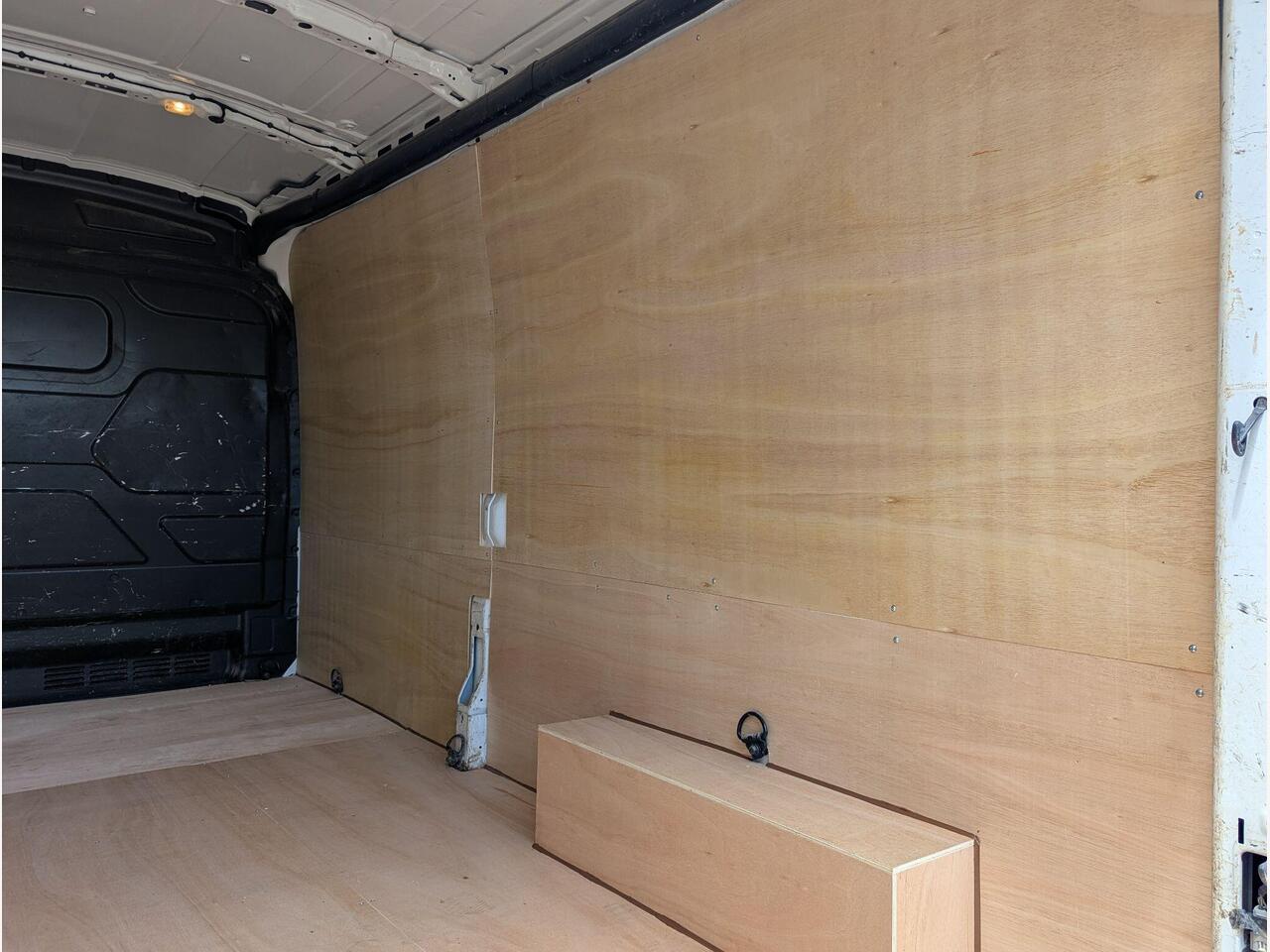 Ford Transit KY18LLV Ford Transit KY18LLV