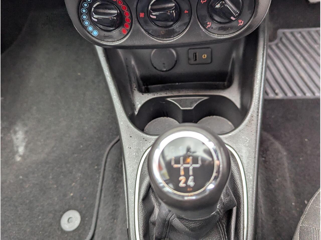 Vauxhall Corsa KP15OKS