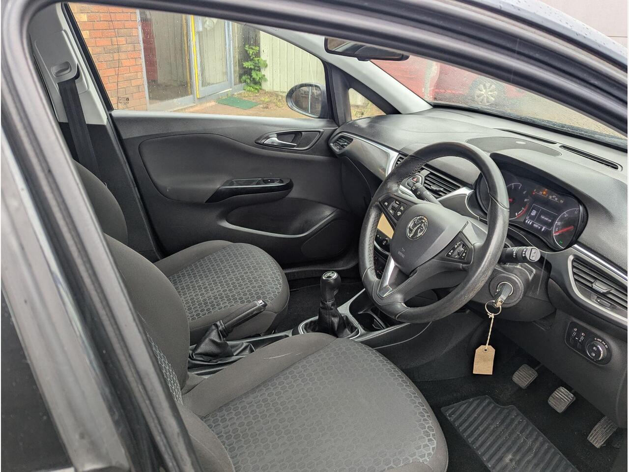 Vauxhall Corsa KP15OKS