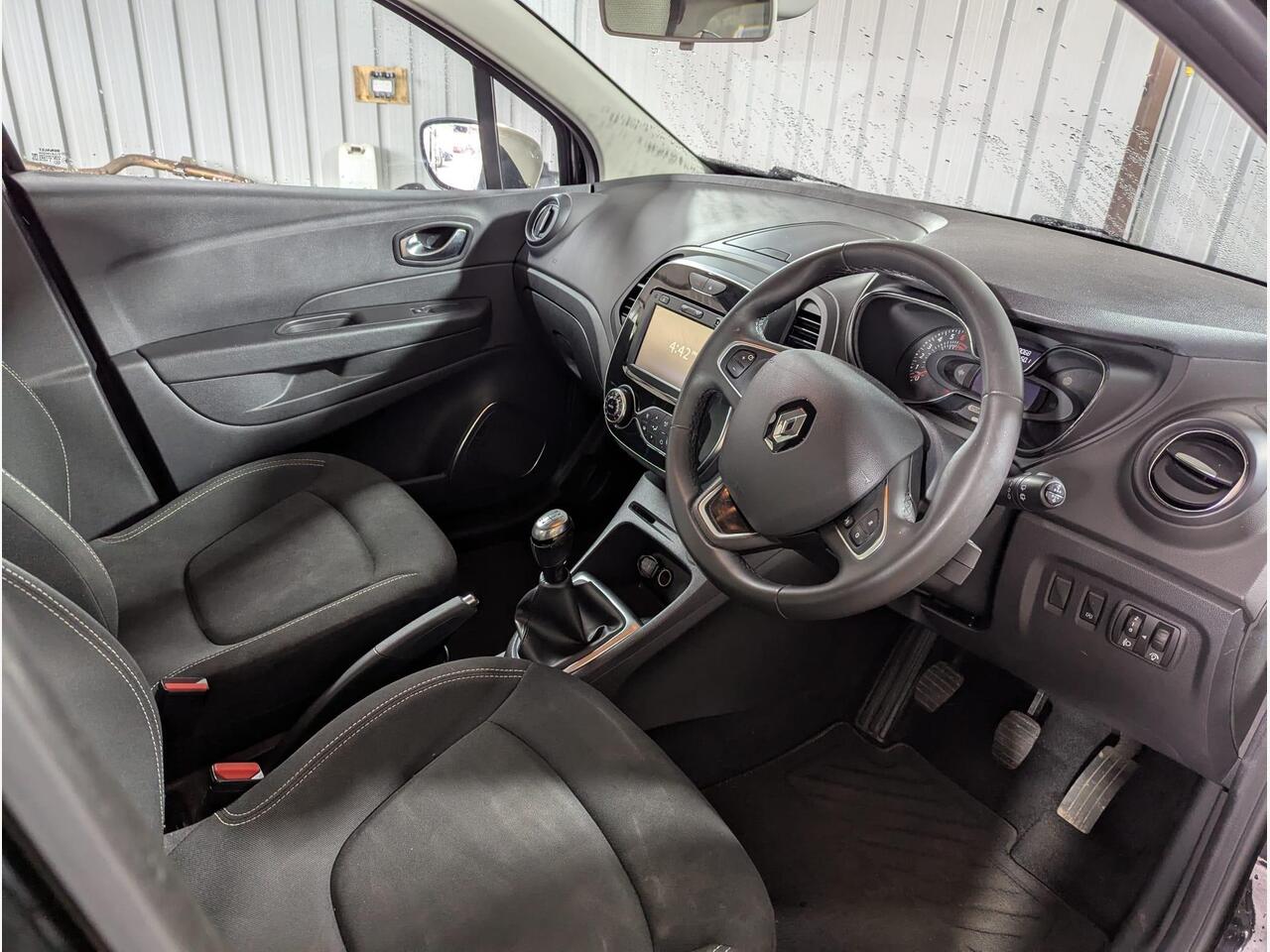 Renault Captur SA68GNZ Renault Captur SA68GNZ