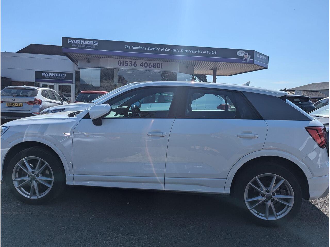 Audi Q2 AO18NMX