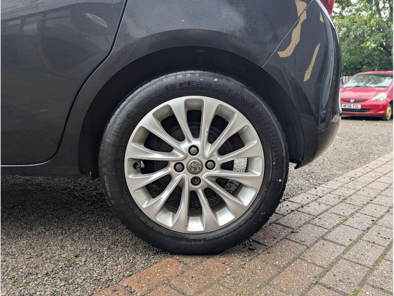 Vauxhall Corsa KP15OKS
