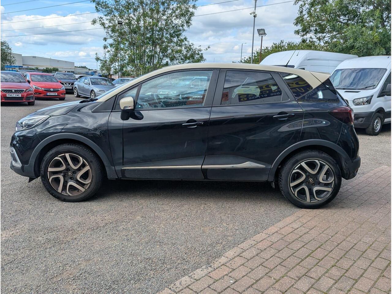 Renault Captur SA68GNZ Renault Captur SA68GNZ