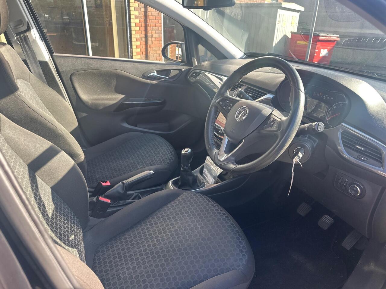 Vauxhall Corsa KP15OKS