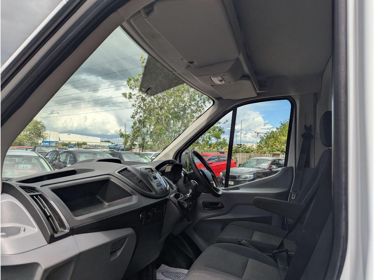 Ford Transit KY18LLV Ford Transit KY18LLV