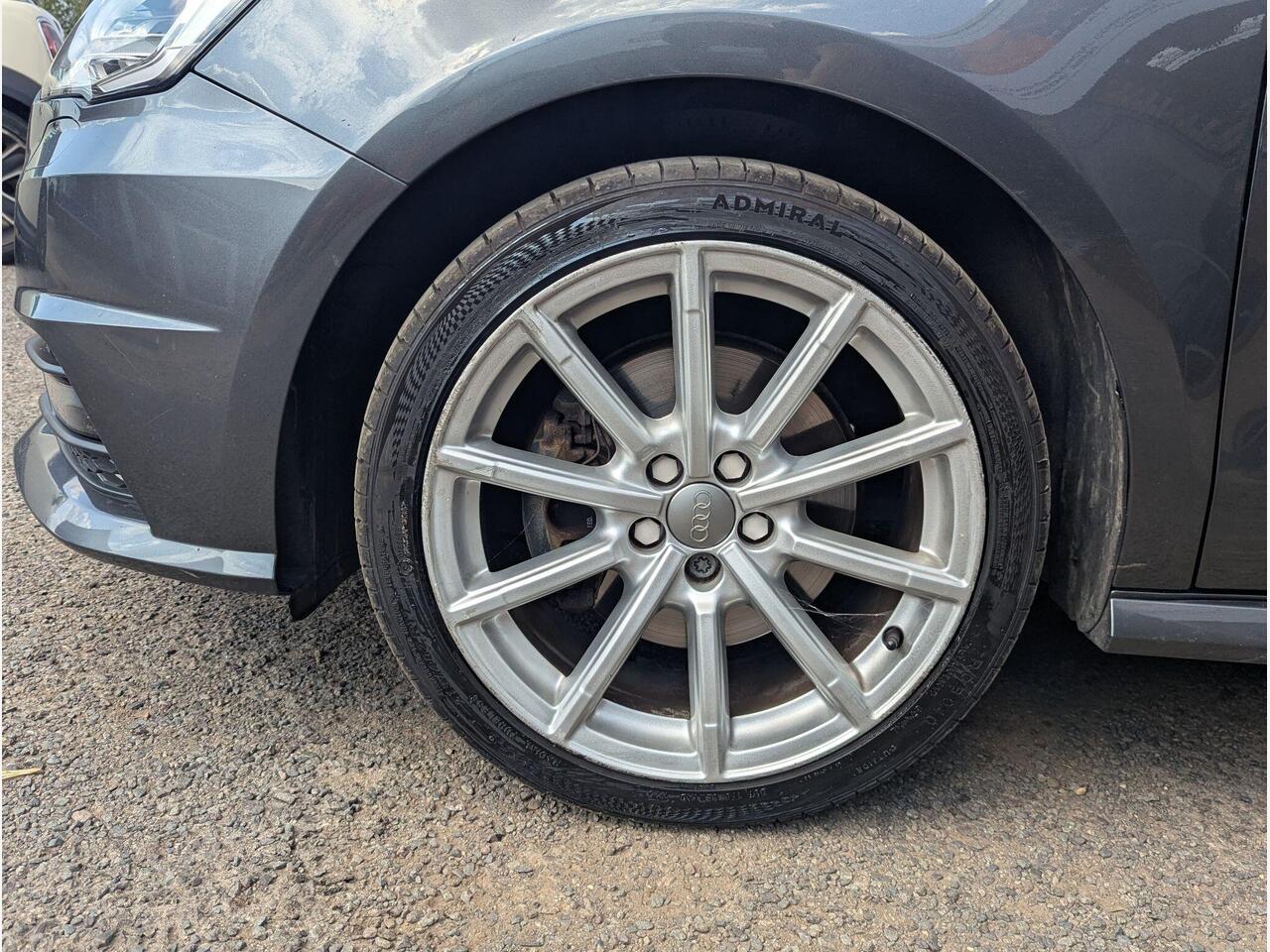 Audi A1 SR17EZM