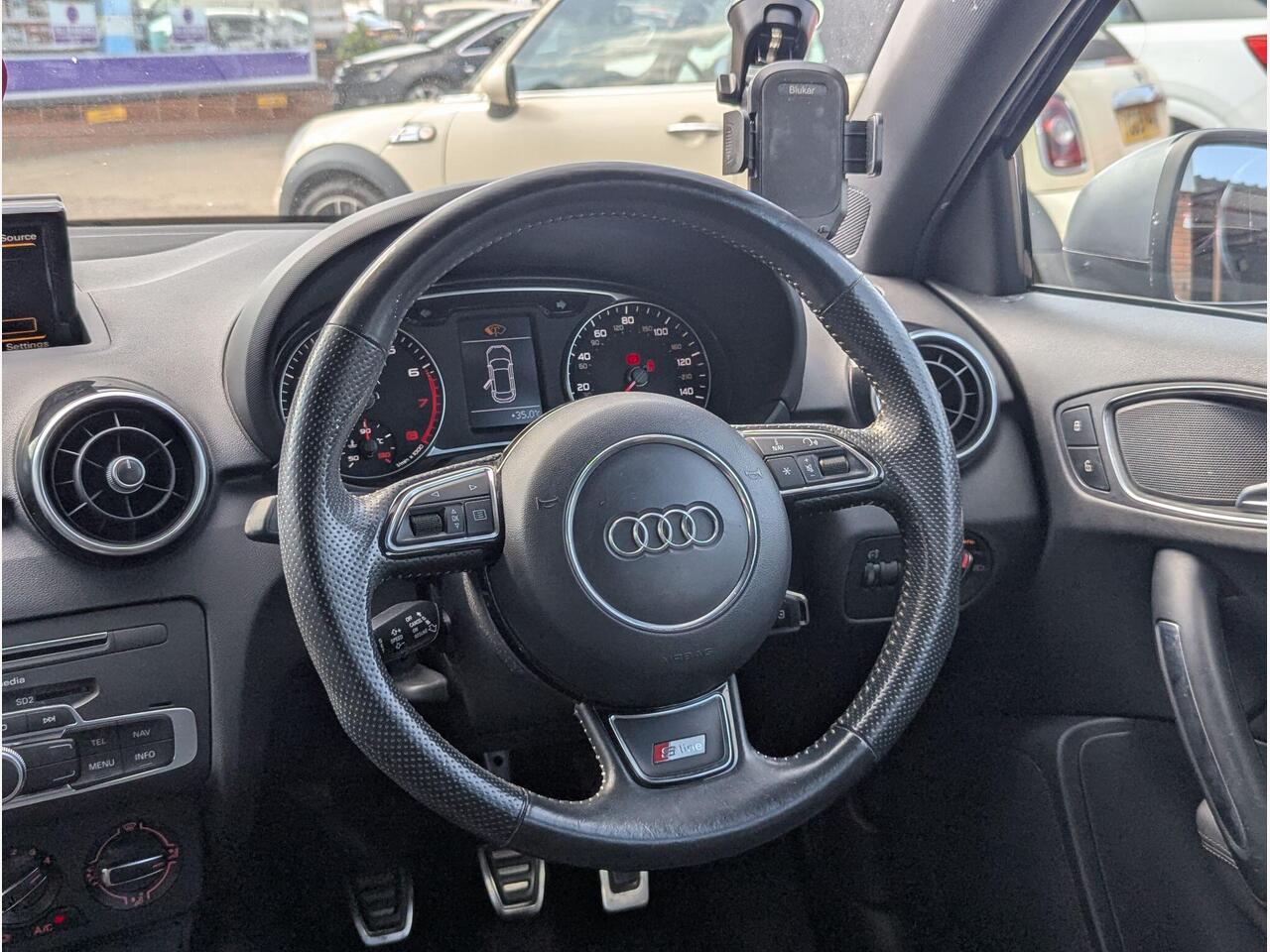 Audi A1 SR17EZM