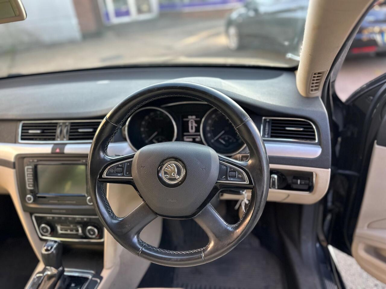 Skoda Superb CV63VNU