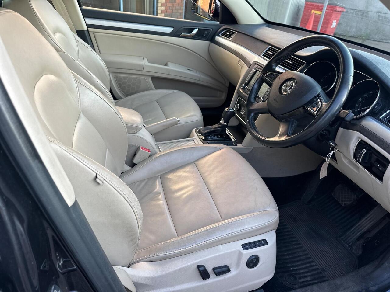 Skoda Superb CV63VNU