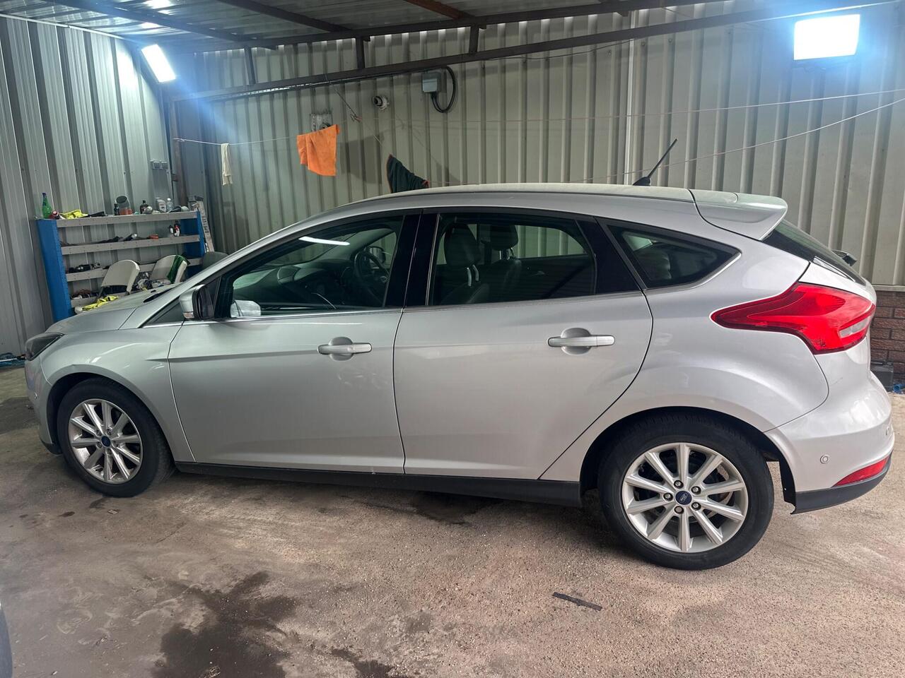 Ford Focus EF17ESO