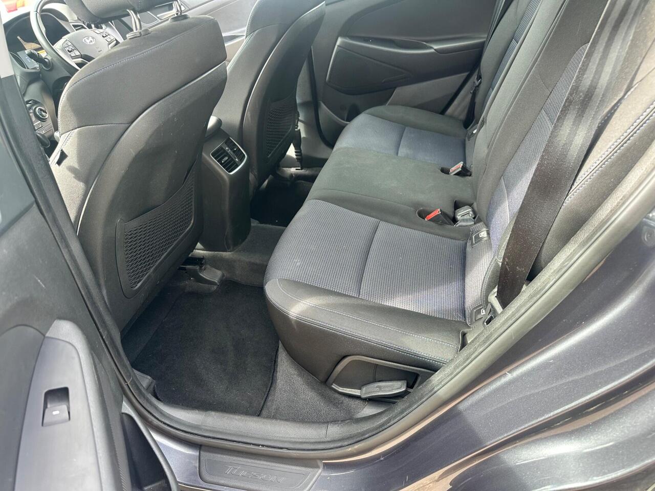 Hyundai TUCSON YX18JUF Hyundai TUCSON YX18JUF