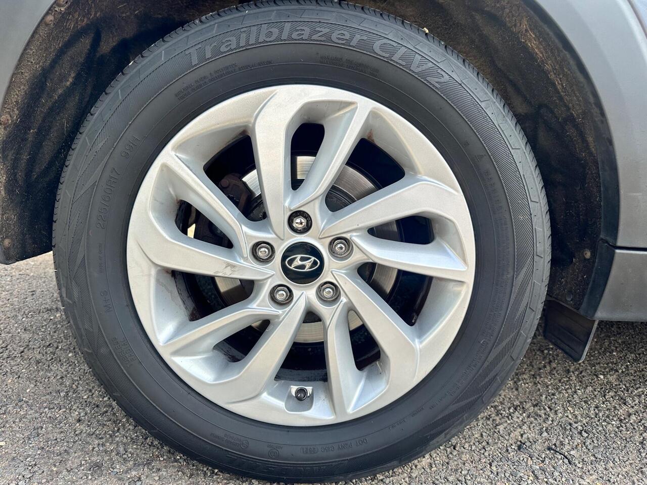 Hyundai TUCSON YX18JUF Hyundai TUCSON YX18JUF