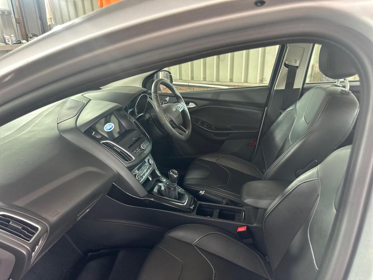 Ford Focus EF17ESO