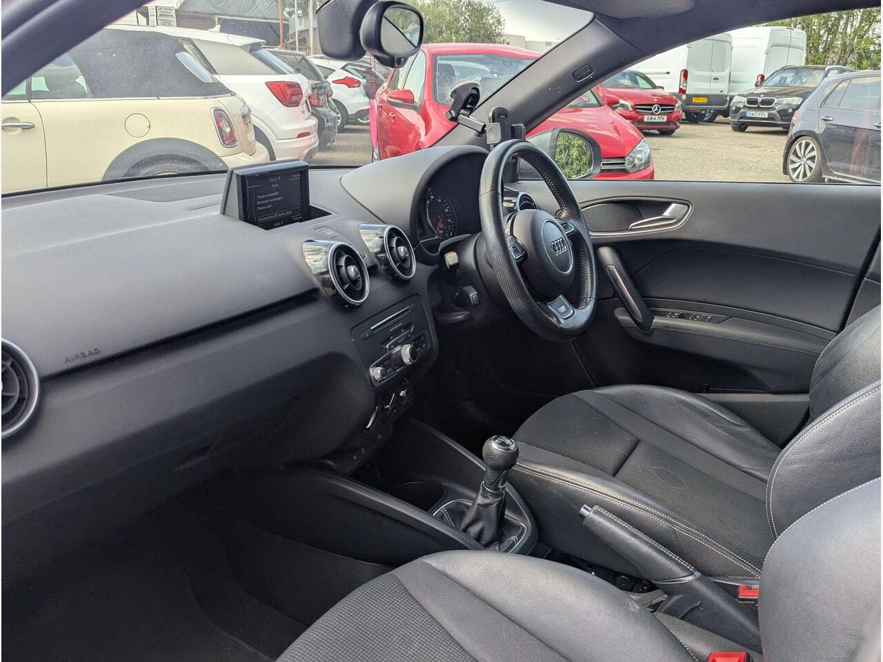 Audi A1 SR17EZM