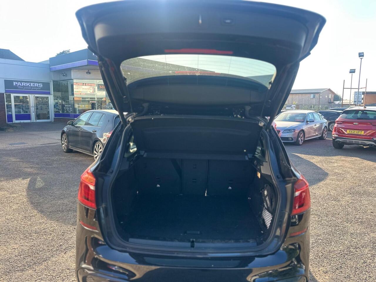 BMW 2 Series Active Tourer YF19EZY BMW 2 Series Active Tourer YF19EZY
