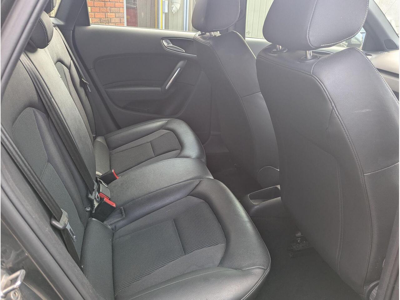 Audi A1 SR17EZM