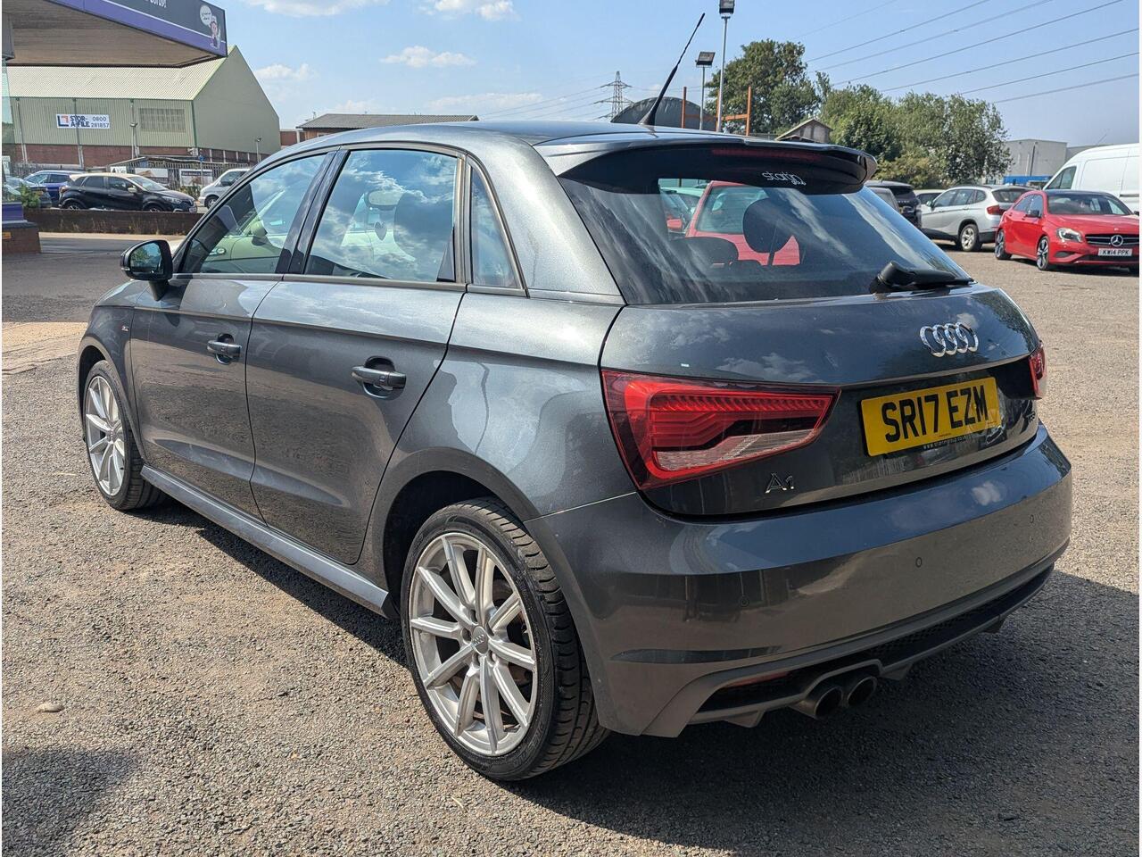 Audi A1 SR17EZM