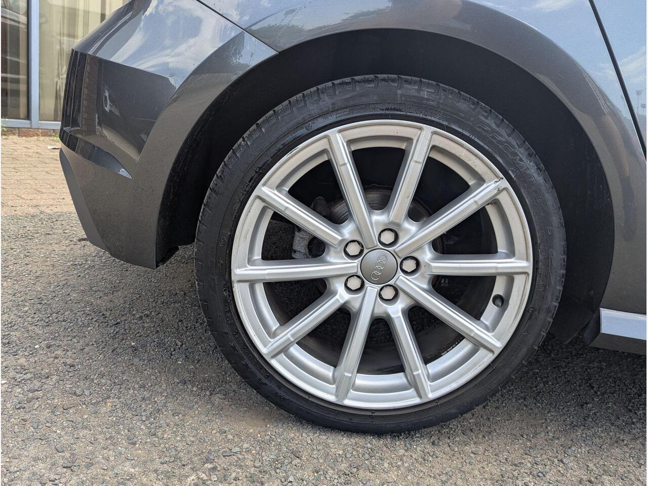Audi A1 SR17EZM