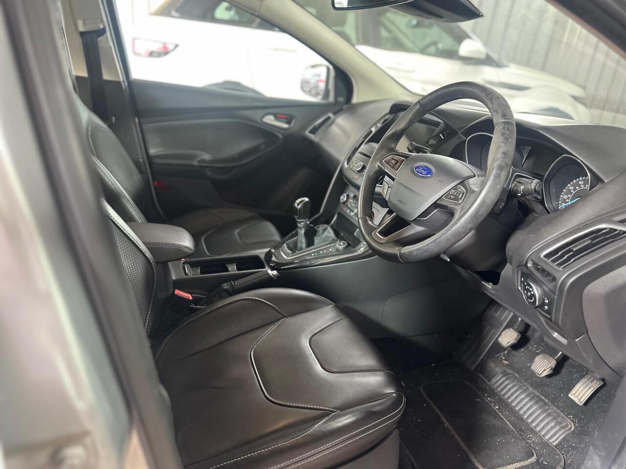 Ford Focus EF17ESO